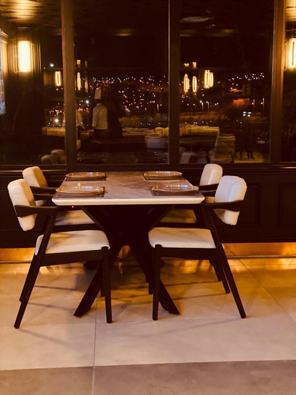 National Park Hotel 발주라쉬 외부 사진