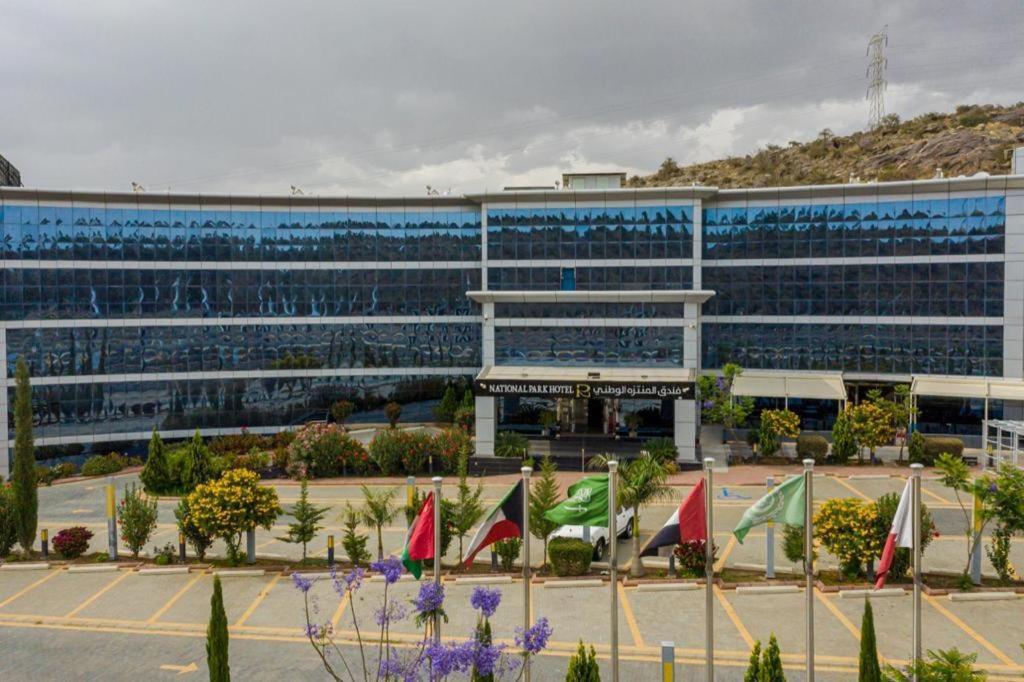 National Park Hotel 발주라쉬 외부 사진