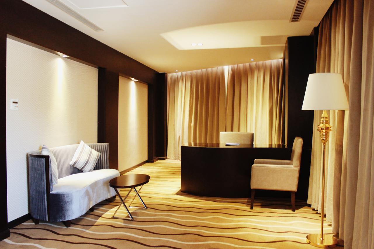 National Park Hotel 발주라쉬 외부 사진